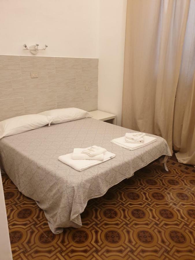 Hotel Mirafiori Λίντο ντι Καμαϊόρε Εξωτερικό φωτογραφία
