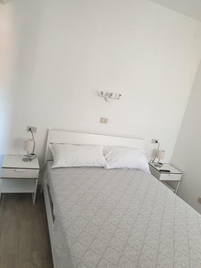 Hotel Mirafiori Λίντο ντι Καμαϊόρε Εξωτερικό φωτογραφία